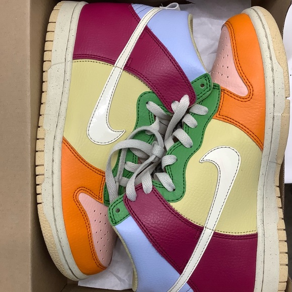 Nike Dunk High Next Nature Kids Size 5.5y - Picture 7 of 10